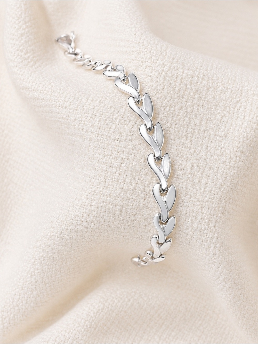 925 Sterling Silver Leaf Link Bracelet 7” Hidden Box Clasp Vintage